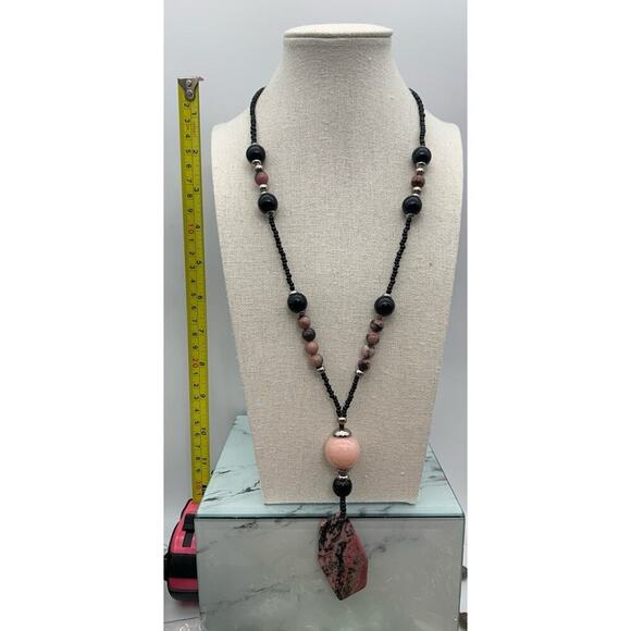 Vintage Signed French Designer DUBAUX Black & Pink Beaded Stone Pendant Necklace - Picture 2 of 7